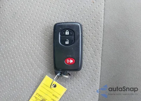 2011 Toyota Prius Two из США, поврежденный, VIN JTDKN3DU6B1374988